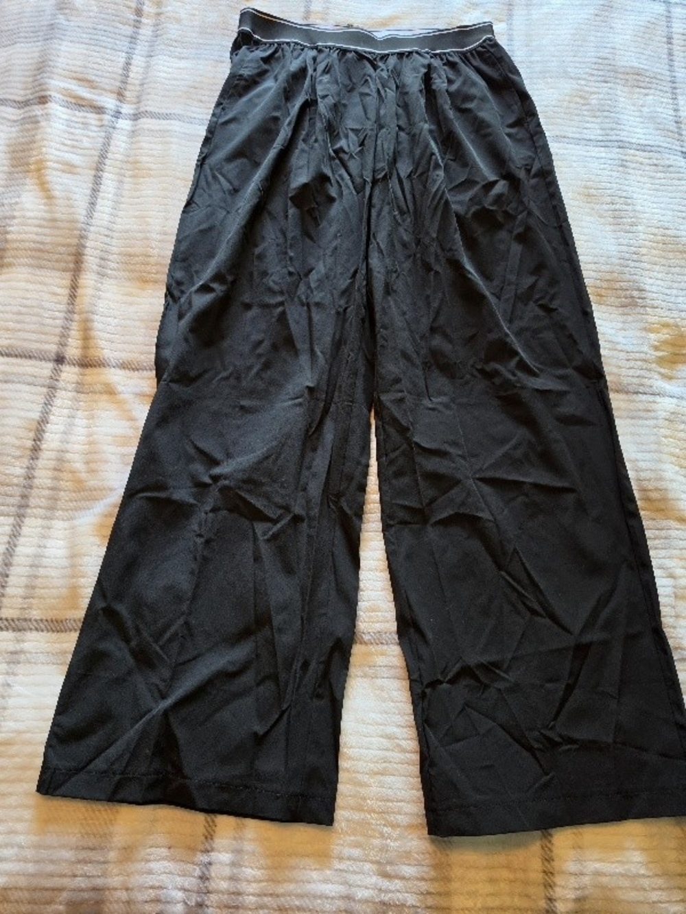Wide-Leg Black Lounge Pants